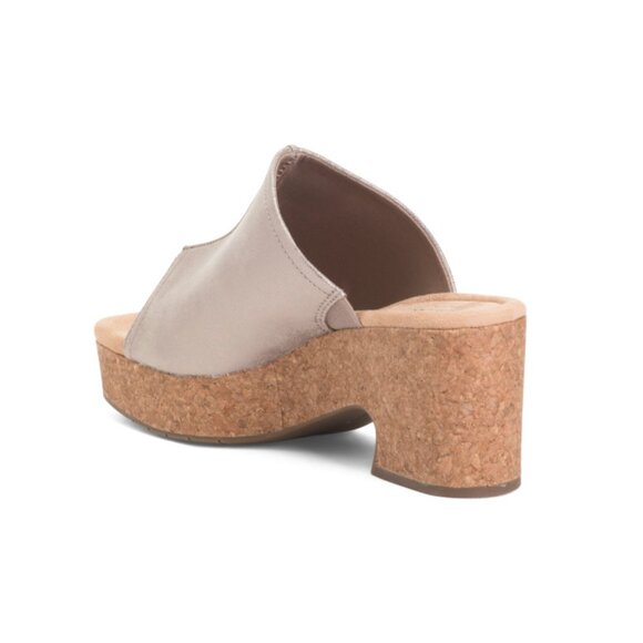 CLARKS Taupe Wide Nerisa Vine Comfort Sandals - Picture 2 of 2